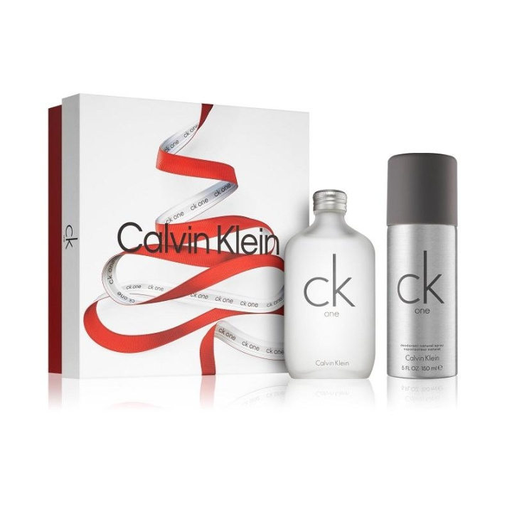 Giftset Calvin Klein Ck One Edt 100ml + Deo Spray 150ml i gruppen HELSE OG SKJØNNHET / Gavesett / Gavesett for ham hos TP E-commerce Nordic AB (C03095)