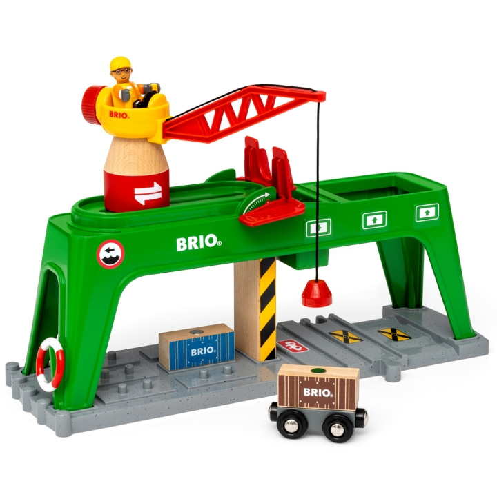 Brio 33996 Containerkran i gruppen LEKER, BARN OG BABY / Leker / Byggeleker / Brio Tågbanor hos TP E-commerce Nordic AB (C05033)