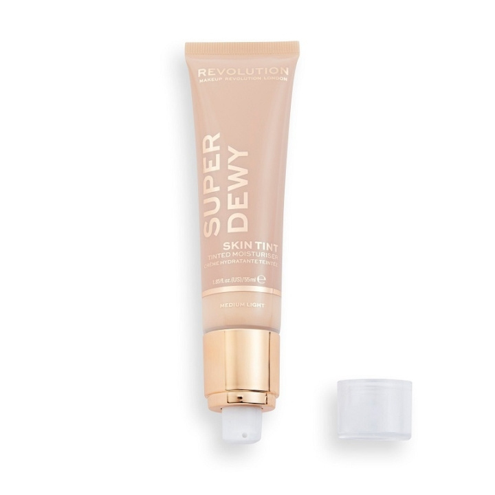 Makeup Revolution Superdewy Tinted Moisturiser Medium Light 55 ml i gruppen HELSE OG SKJØNNHET / Hudpleie / Ansikt / Dagkrem hos TP E-commerce Nordic AB (C10160)