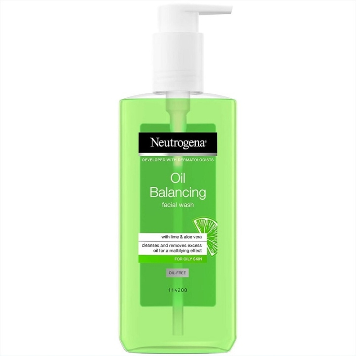 Neutrogena Oil Balancing Facial Wash 200 ml i gruppen HELSE OG SKJØNNHET / Hudpleie / Ansikt / Rengjøring hos TP E-commerce Nordic AB (C10403)