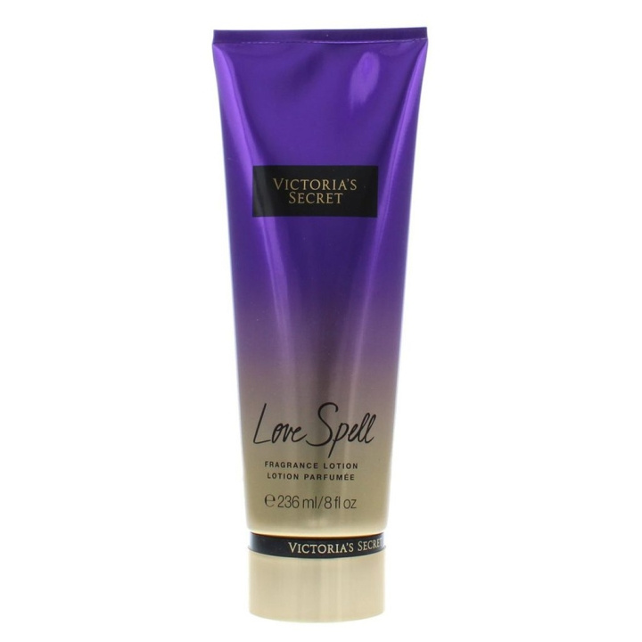 Victoria\'s Secret Love Spell Hydrating Body Lotion 236 ml i gruppen HELSE OG SKJØNNHET / Hudpleie / Kroppspleie / Body lotion hos TP E-commerce Nordic AB (C10612)