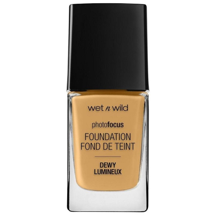 Wet n Wild Photo Focus Dewy Foundation - Desert Beige i gruppen HELSE OG SKJØNNHET / Makeup / Makeup ansikt / Foundation hos TP E-commerce Nordic AB (C10688)