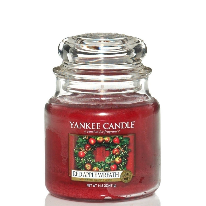 Yankee Candle Classic Medium Jar Red Apple Krans 411 g i gruppen HELSE OG SKJØNNHET / Duft og parfyme / Andre dufter / Duftlys hos TP E-commerce Nordic AB (C10830)