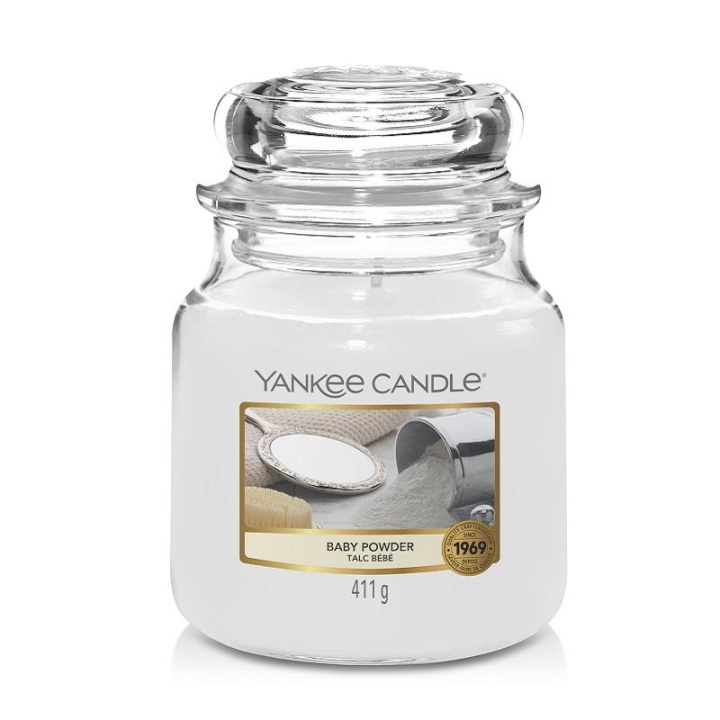 Yankee Candle Classic Medium Jar Baby Powder 411g i gruppen HELSE OG SKJØNNHET / Duft og parfyme / Andre dufter / Duftlys hos TP E-commerce Nordic AB (C10998)
