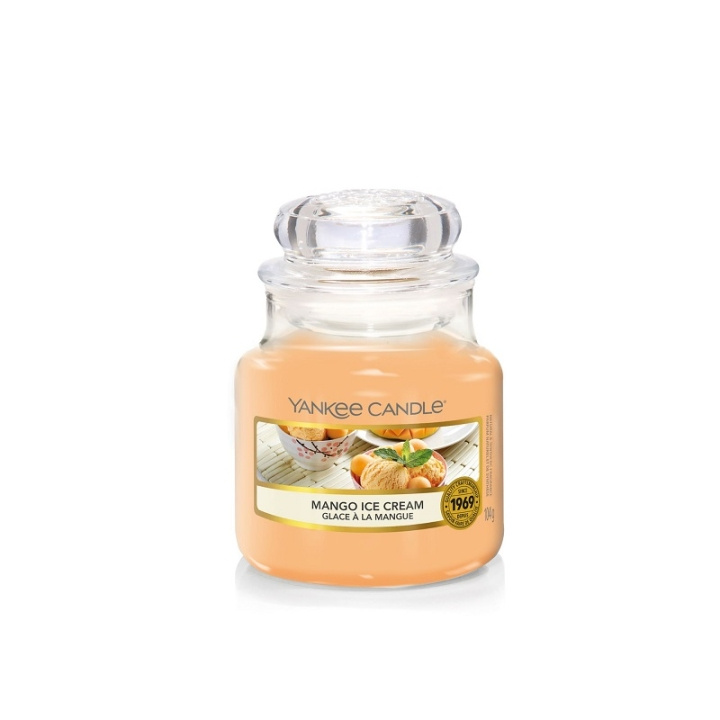 Yankee Candle Classic Small Jar Mango Ice Cream 104g i gruppen HELSE OG SKJØNNHET / Duft og parfyme / Andre dufter / Duftlys hos TP E-commerce Nordic AB (C11205)