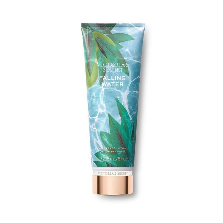 Victoria\'s Secret Falling Water Fragrance Lotion 236 ml i gruppen HELSE OG SKJØNNHET / Hudpleie / Kroppspleie / Body lotion hos TP E-commerce Nordic AB (C11272)