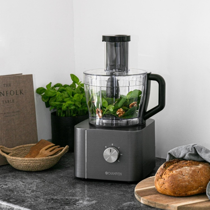 Champion Kjøkkenmaskin 3,2 l 1100 W MB410 børstet grå i gruppen HJEM, HUS OG HAGE / Husholdningsapparater / Matprosessorer og kjøkkenassistenter / Matprosessorer hos TP E-commerce Nordic AB (C15088)