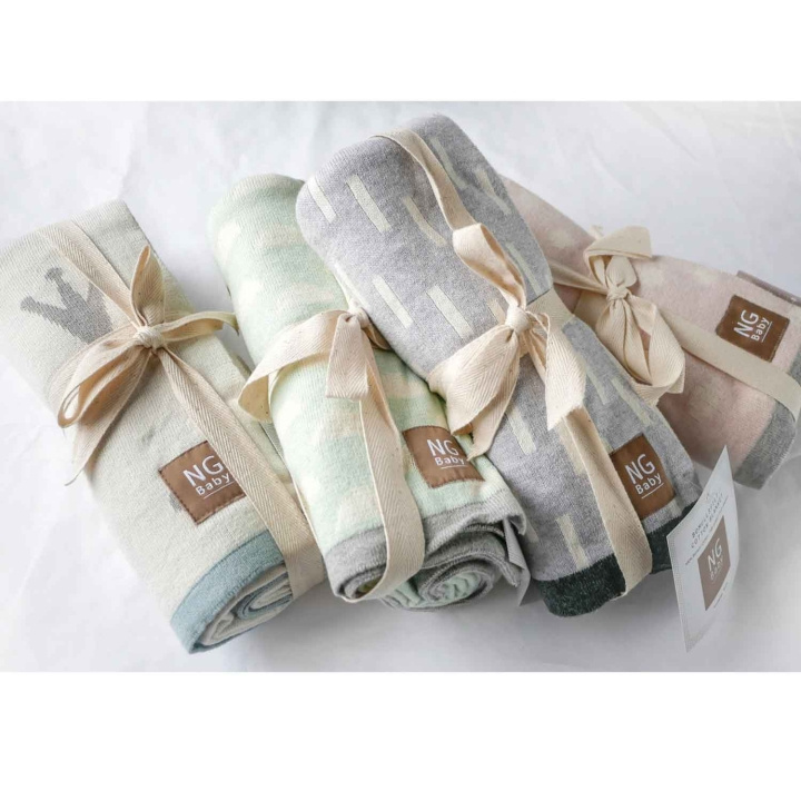 NG Baby Teppe Jaquardstrikket Rose Cross i gruppen LEKER, BARN OG BABY / Barnetekstiler / Babytepper hos TP E-commerce Nordic AB (C15304)