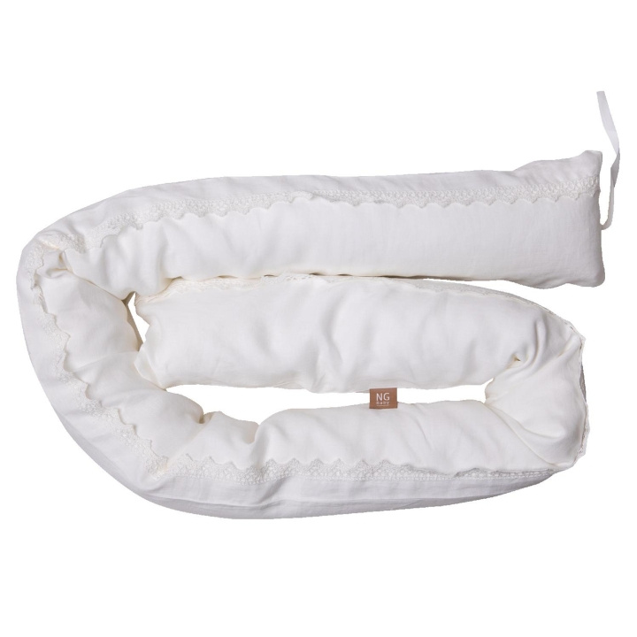 NG Baby Soveform hvit med blonder i gruppen LEKER, BARN OG BABY / Barnetekstiler / Sengekant hos TP E-commerce Nordic AB (C15417)