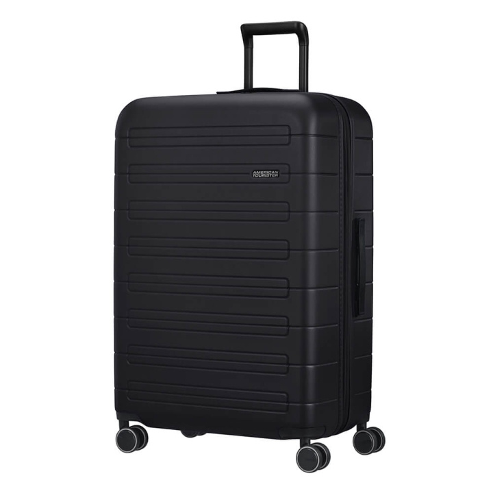 American Tourister Nova Stream Spinner 77/28 Expand Svart i gruppen SPORT, FRITID & HOBBY / Reise / Kofferter hos TP E-commerce Nordic AB (C17066)