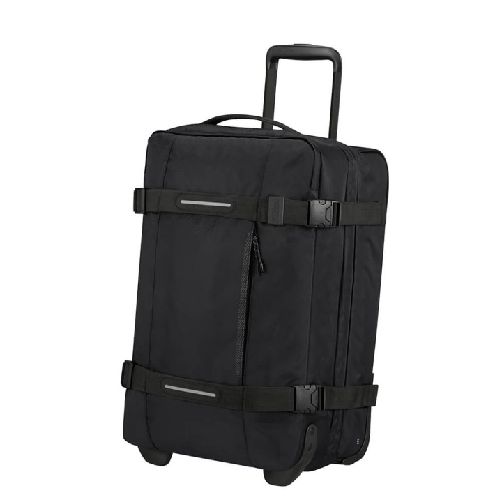 AMERICAN TOURISTER Urban Track Duffle Veske/WH Liten Svart i gruppen SPORT, FRITID & HOBBY / Reise / Kofferter hos TP E-commerce Nordic AB (C17069)