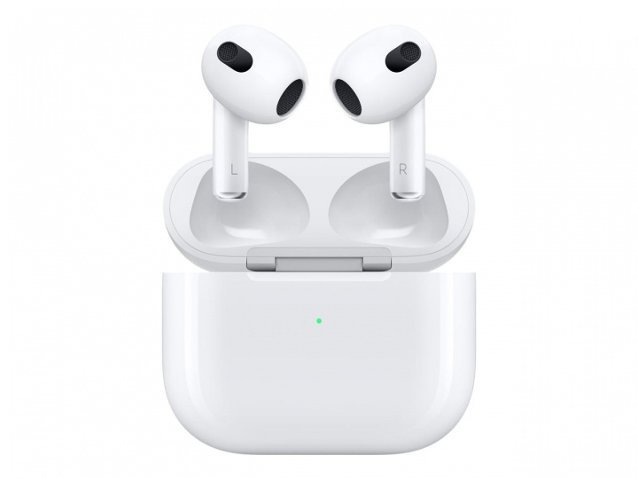 Apple AirPods (3rd generation) with Lightning Charging Case i gruppen Elektronikk / Lyd & Bilde / Hodetelefoner & Tilbehør / Hodetelefoner hos TP E-commerce Nordic AB (C20882)