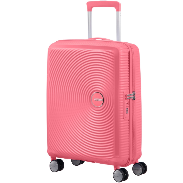 American Tourister Soundbox Kabinväska Exp. 55 Sun Kissed Coral i gruppen SPORT, FRITID & HOBBY / Reise / Kofferter hos TP E-commerce Nordic AB (C22185)