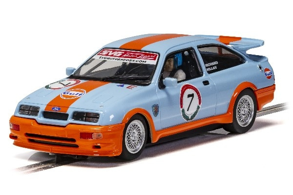 Scalextric Ford Sierra RS500 - Gulf-utgave - Richard Millar i gruppen LEKER, BARN OG BABY / Radiostyrt / Bilbaner / Biler hos TP E-commerce Nordic AB (C29643)
