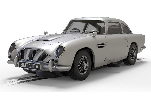 SCALEXTRIC James Bond Aston Martin DB5 - Goldfinger 1:32 i gruppen LEKER, BARN OG BABY / Radiostyrt / Bilbaner / Biler hos TP E-commerce Nordic AB (C29707)