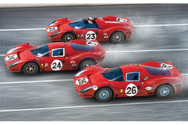 SCALEXTRIC 1967 Daytona 24 triple pack 1:32 i gruppen LEKER, BARN OG BABY / Radiostyrt / Bilbaner / Biler hos TP E-commerce Nordic AB (C29710)