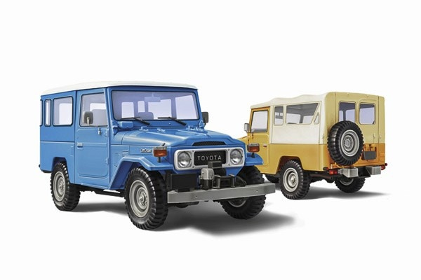 Italeri 1:24 Toyota Land Cruiser BJ-44 Soft/Hard Top i gruppen SPORT, FRITID & HOBBY / Hobby / Plastmodeller / Biler hos TP E-commerce Nordic AB (C29755)