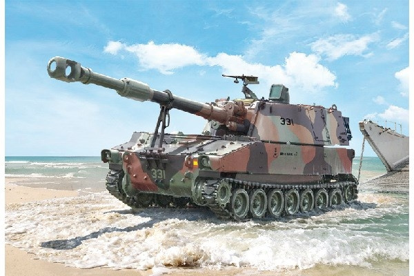 Italeri 1:35 M-109/A2-A3-G i gruppen SPORT, FRITID & HOBBY / Hobby / Plastmodeller / Militære kjøretøy (land) hos TP E-commerce Nordic AB (C29783)