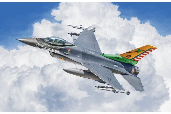 ITALERI 1:48 F-16C Fighting Falcon i gruppen SPORT, FRITID & HOBBY / Hobby / Plastmodeller / Fly & Helikoptre hos TP E-commerce Nordic AB (C29820)