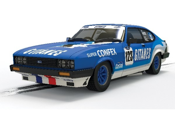  Scalextric Ford Capri MK3 - vinner av Gerry Marshall Trophy 2021 i gruppen LEKER, BARN OG BABY / Radiostyrt / Bilbaner / Biler hos TP E-commerce Nordic AB (C30508)