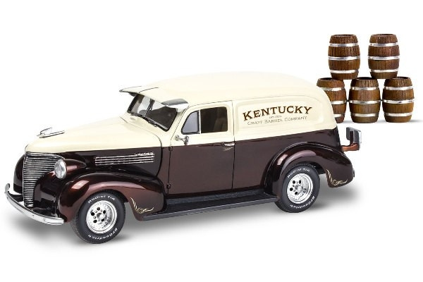 Revell 1939 Chevy Sedan Delivery i gruppen SPORT, FRITID & HOBBY / Hobby / Plastmodeller / Biler hos TP E-commerce Nordic AB (C30599)
