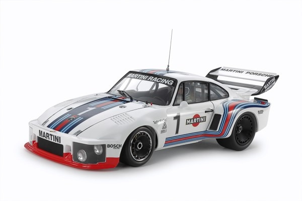 TAMIYA 1/20 Porsche 935 Martini i gruppen LEKER, BARN OG BABY / Radiostyrt / Radiostyrte biler hos TP E-commerce Nordic AB (C31731)