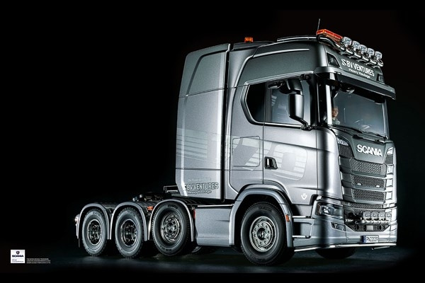 Tamiya 1/14 R/C Scania 770 S 8x4/4 i gruppen LEKER, BARN OG BABY / Radiostyrt / Radiostyrte biler hos TP E-commerce Nordic AB (C31732)