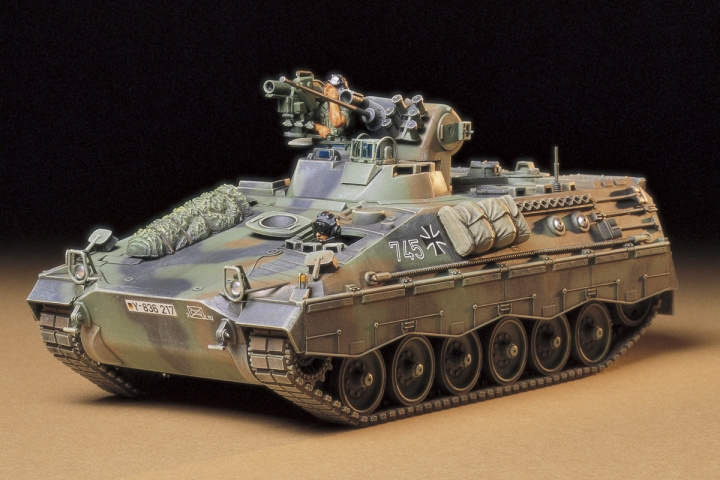 Tamiya 1/35 Tysk infanterikampkjøretøy Marder 1A2 med MILAN i gruppen SPORT, FRITID & HOBBY / Hobby / Plastmodeller / Militære kjøretøy (land) hos TP E-commerce Nordic AB (C31779)