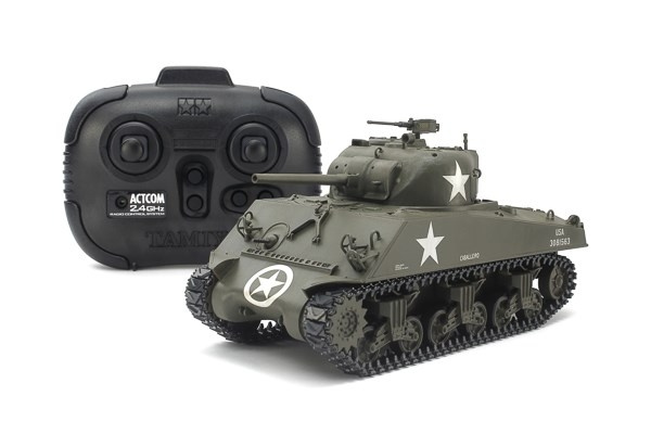 TAMIYA 1/35 R/C U.S. Medium Tank M4A3 Sherman (w/Control) i gruppen LEKER, BARN OG BABY / Radiostyrt / Annet radiostyrt hos TP E-commerce Nordic AB (C31805)