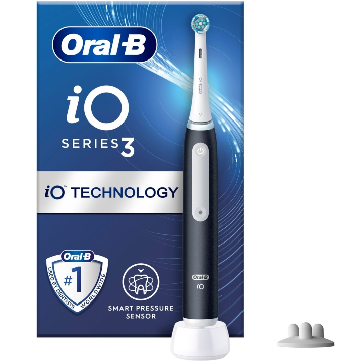 Oral B Elektrisk tannbørste iO3S Matt Black i gruppen HELSE OG SKJØNNHET / Munnpleie / Elektriske tannbørster hos TP E-commerce Nordic AB (C33862)