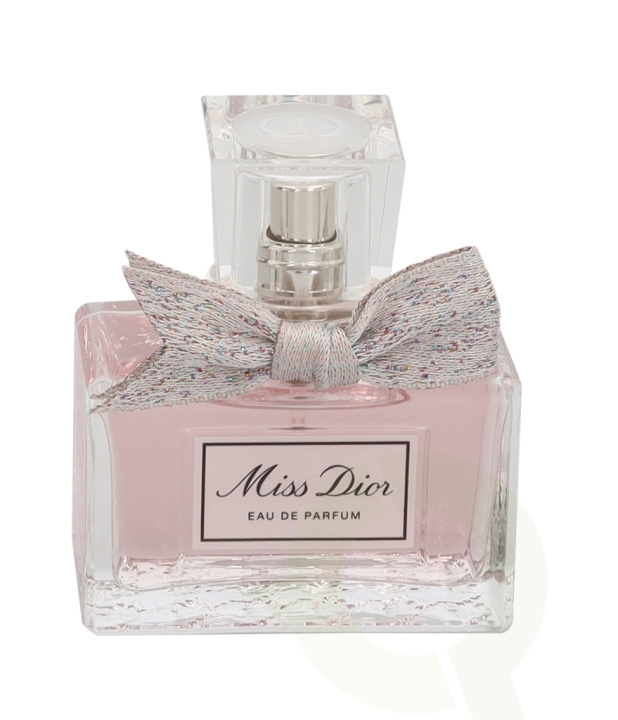 Dior Miss Dior Edp Spray 30 ml i gruppen HELSE OG SKJØNNHET / Duft og parfyme / Parfyme / Parfyme for henne hos TP E-commerce Nordic AB (C36351)