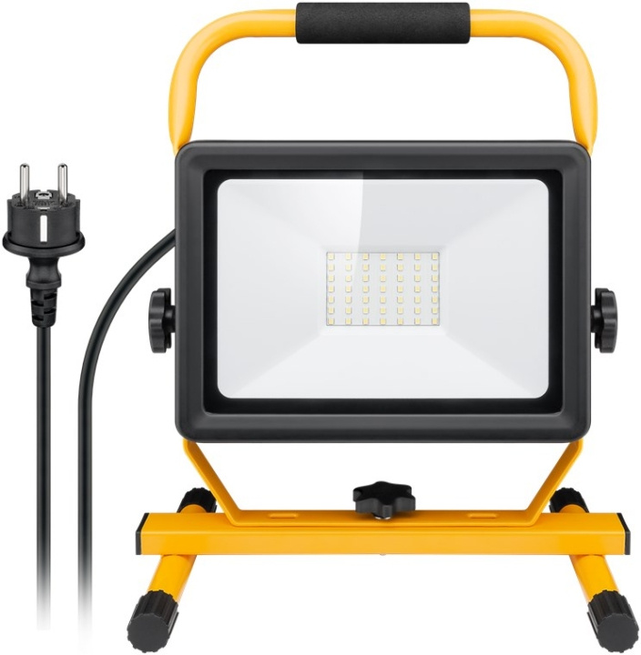 Goobay LED-konstruksjonslyskaster med sokkel, 50 W med 4250 lm og kjølig hvitt lys (6500 K), egnet for innendørs og utendørs bruk (IP65) i gruppen HJEM, HUS OG HAGE / El og belysning / Arbeidsbelysning hos TP E-commerce Nordic AB (C40079)