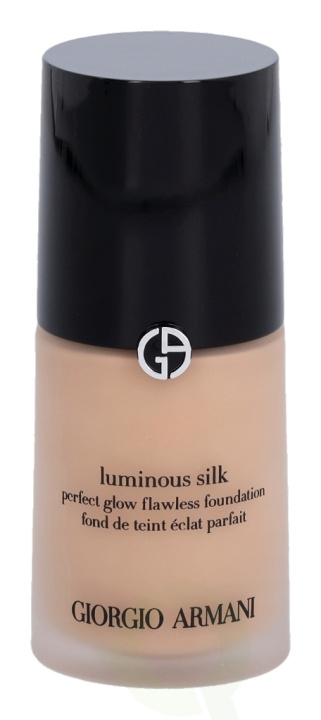 Armani Luminous Silk Foundation 30 ml #5 i gruppen HELSE OG SKJØNNHET / Makeup / Makeup ansikt / Foundation hos TP E-commerce Nordic AB (C41216)