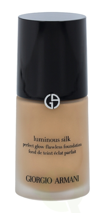 Armani Luminous Silk Foundation 30 ml #06 i gruppen HELSE OG SKJØNNHET / Makeup / Makeup ansikt / Foundation hos TP E-commerce Nordic AB (C41221)