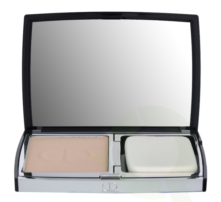 Christian Dior Dior Forever Natural Velvet Compact Foundation 10 gr #2N Neutral i gruppen HELSE OG SKJØNNHET / Makeup / Makeup ansikt / Foundation hos TP E-commerce Nordic AB (C41325)