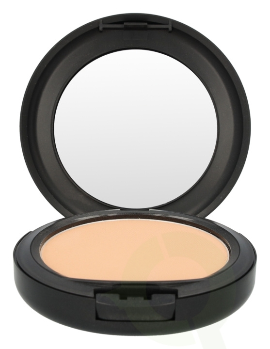 MAC Studio Fix Powder Plus Foundation 15 gr C4 i gruppen HELSE OG SKJØNNHET / Makeup / Makeup ansikt / Foundation hos TP E-commerce Nordic AB (C41667)