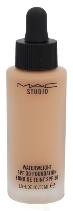 MAC Studio Waterweight Foundation SPF30 30 ml NC35 i gruppen HELSE OG SKJØNNHET / Makeup / Makeup ansikt / Foundation hos TP E-commerce Nordic AB (C41693)