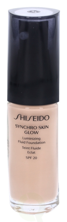 Shiseido Synchro Skin Glow Luminizing Foundation SPF20 30 ml #05 Golden i gruppen HELSE OG SKJØNNHET / Makeup / Makeup ansikt / Foundation hos TP E-commerce Nordic AB (C41777)