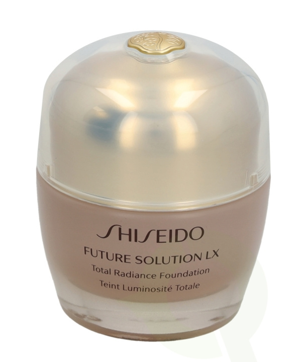 Shiseido Future Solution LX Total Radiance Foundation SPF15 30 ml Neutral 3 i gruppen HELSE OG SKJØNNHET / Makeup / Makeup ansikt / Foundation hos TP E-commerce Nordic AB (C41792)