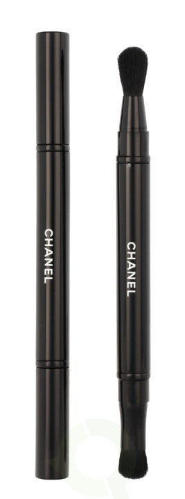 Chanel Les Pinceaux Retractable Dual-Ended Eyeshadow Brush 1 Piece #200 i gruppen HELSE OG SKJØNNHET / Makeup / Øyne og øyebryn / Øyeskygger hos TP E-commerce Nordic AB (C42534)