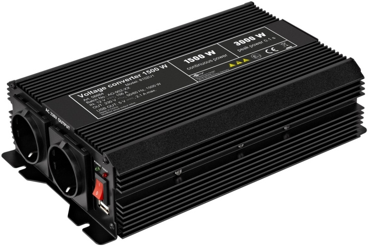 Goobay Spenningsomformer DC/AC (12V-230V / 1500W) konverterer 12 V DC til 230 V AC i gruppen HJEM, HUS OG HAGE / El og belysning / Spenningsomformer hos TP E-commerce Nordic AB (C44067)