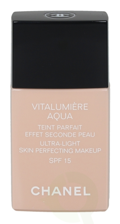 Chanel Vitalumiere Aqua Ultra-Light Makeup SPF15 30 ml #70 Beige - Ultra Light i gruppen HELSE OG SKJØNNHET / Makeup / Makeup ansikt / Foundation hos TP E-commerce Nordic AB (C49679)