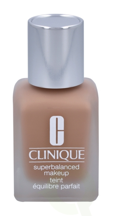 Clinique Superbalanced Makeup 30 ml CN40 Cream Chamois (VF) i gruppen HELSE OG SKJØNNHET / Makeup / Makeup ansikt / Foundation hos TP E-commerce Nordic AB (C50094)