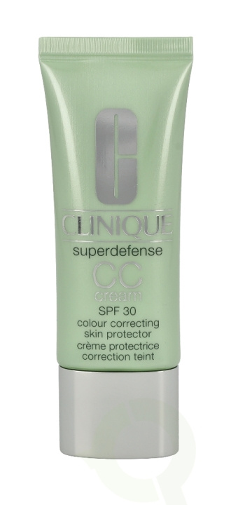 Clinique Superdefense Cc Cream SPF30 40 ml #03 Light Medium i gruppen HELSE OG SKJØNNHET / Hudpleie / Ansikt / Dagkrem hos TP E-commerce Nordic AB (C50172)