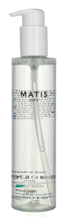 Matis Perfect-Light Essence 200 ml i gruppen HELSE OG SKJØNNHET / Hudpleie / Ansikt / Dagkrem hos TP E-commerce Nordic AB (C53639)
