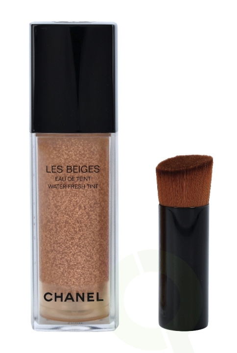 Chanel Les Beiges Water-Fresh Tint 30 ml Light i gruppen HELSE OG SKJØNNHET / Makeup / Makeup ansikt / Foundation hos TP E-commerce Nordic AB (C55577)