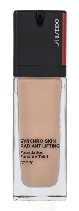Shiseido Synchro Skin Radiant Lifting Foundation SPF30 30 ml #140 Porcelain i gruppen HELSE OG SKJØNNHET / Makeup / Makeup ansikt / Foundation hos TP E-commerce Nordic AB (C56070)