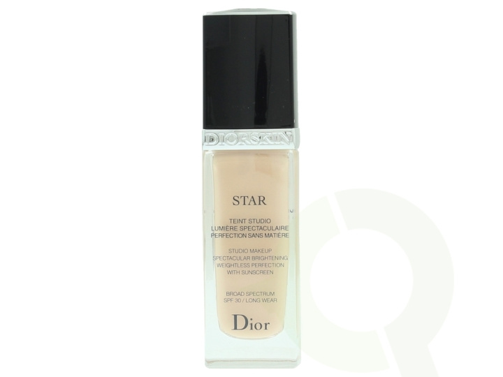 Dior Diorskin Star Studio Makeup SPF30 30 ml #010 Ivory i gruppen HELSE OG SKJØNNHET / Makeup / Makeup ansikt / Foundation hos TP E-commerce Nordic AB (C58248)