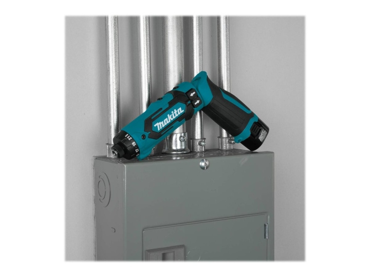 Makita DF012DSE Drill/driver 2 batterier inkludert 1/4 innvendig sekskant i gruppen HJEM, HUS OG HAGE / Verktøy / Skrutrekkere hos TP E-commerce Nordic AB (C63106)