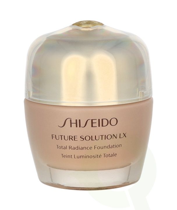 Shiseido Future Solution LX Total Radiance Foundation SPF15 30 ml i gruppen HELSE OG SKJØNNHET / Makeup / Makeup ansikt / Foundation hos TP E-commerce Nordic AB (C63909)